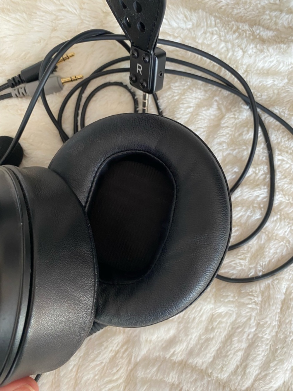 Audeze LCD-GX Open-Back Headphones with Red Grille and Detachable Mic - Picture 7 of 8